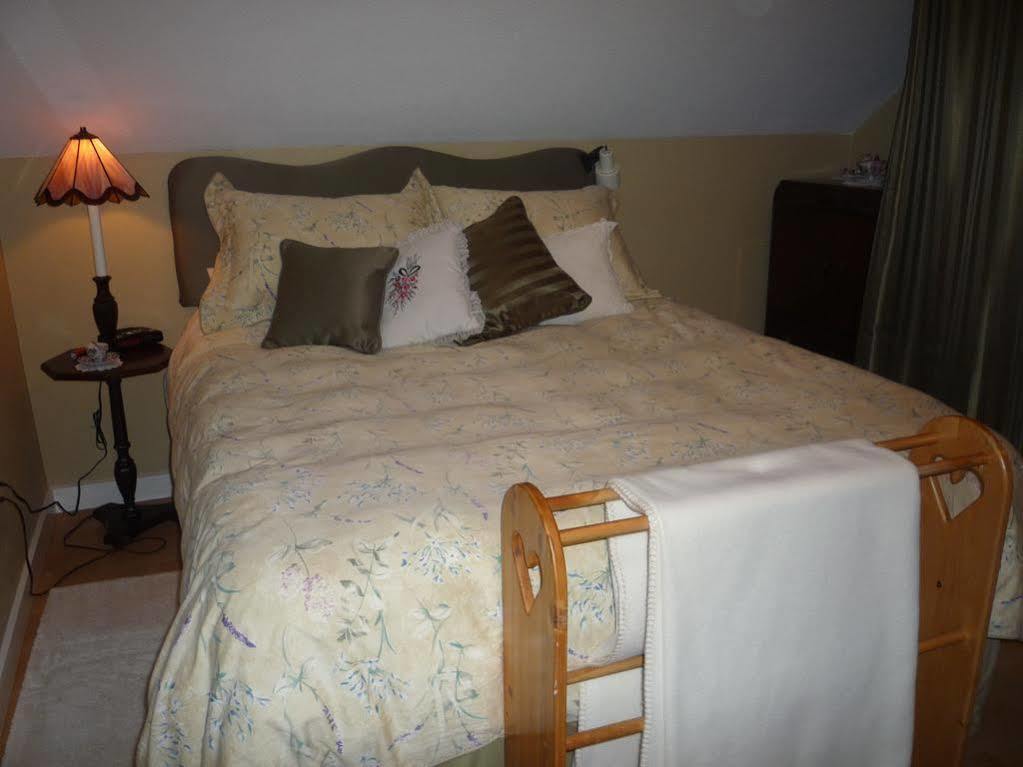 Tea Cozy Bed & Breakfast Qualicum Beach Exteriér fotografie