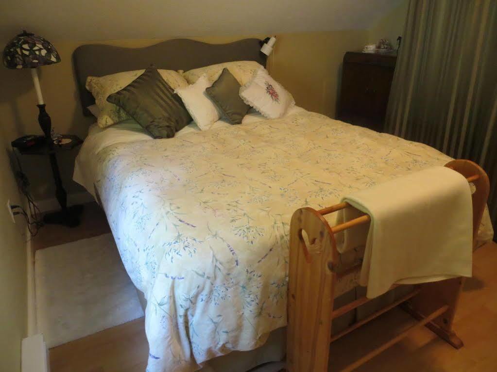 Tea Cozy Bed & Breakfast Qualicum Beach Exteriér fotografie