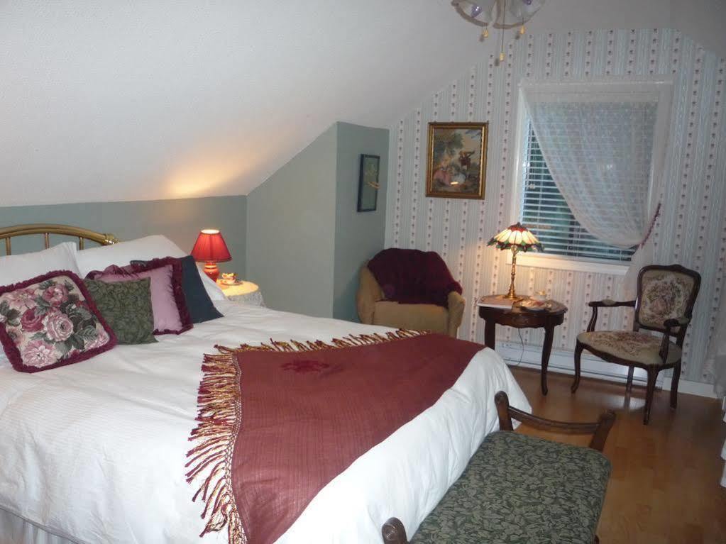 Tea Cozy Bed & Breakfast Qualicum Beach Exteriér fotografie